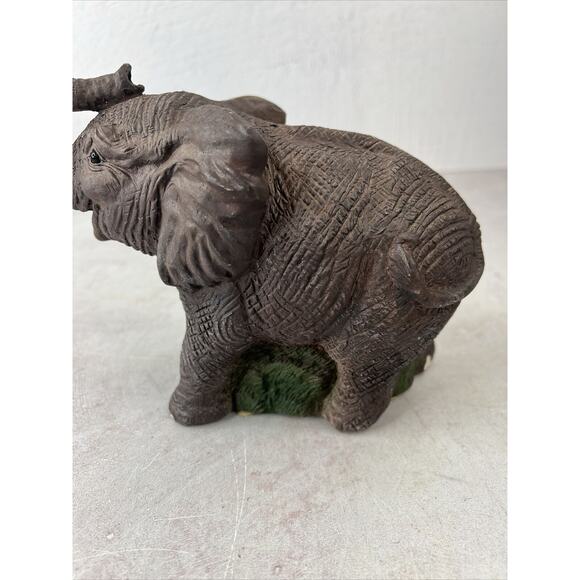 Bandanna Elephant Sculpture 1982 Chips In Paint San Diego CA VTG - Picture 2 of 14